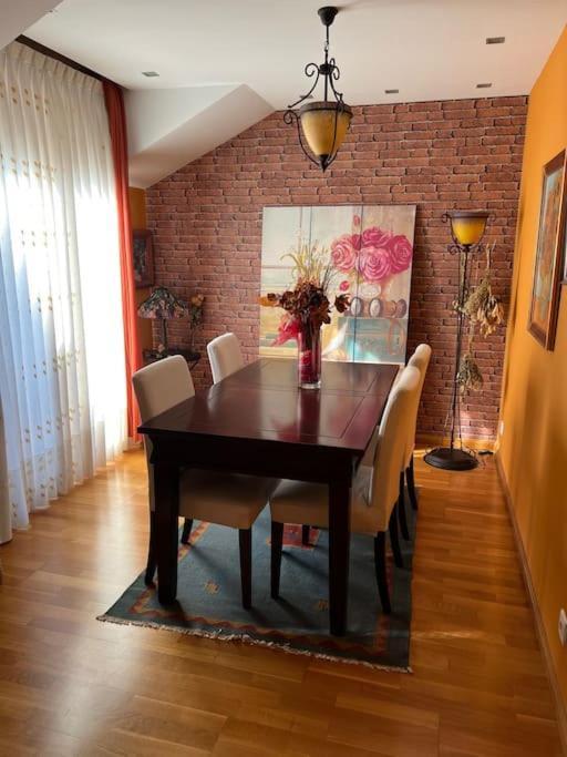 Atractivo Atico 2 Habitaciones Villaviciosa  Buitenkant foto